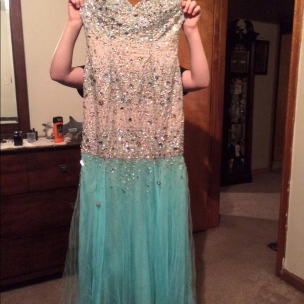 Prom dress